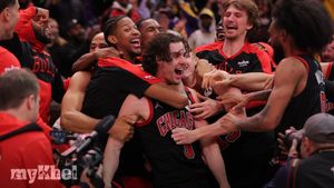 Josh Giddey's Halfcourt Heave At Buzzer Delivers Thrilling Victory For Chicago Bulls Over Lakers