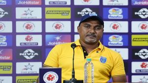 Kerala Blasters coach vows to 'try everything' to win Super Cup, focuses on Positives ahead of final ISL match
