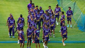 IPL 2025: 'Not Too Worried' - Bowling Coach Bharat Arun Says KKR Unconcerned by Defeat to RCB