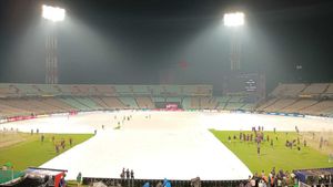 KKR vs RCB: Rain Hampers Practice Session in Kolkata after Virat Kohli's Net session - Will Rain spoil IPL 2025 Opener?