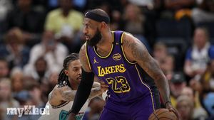 LeBron James Shines As Lakers Bounce Back With Victory Over Grizzlies Following Redick's Praise