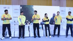 Joginder Sharma, Squash Stars Promote Fitness; Sports Minister Leads ‘FIT India’ Cycling