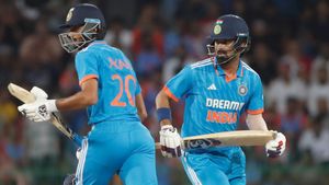 IPL 2025: KL Rahul, Axar Patel Emerge As Top Contenders– Who Should Be Delhi Capitals Captain?