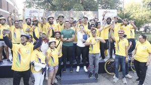 Dr. Mansukh Mandaviya Leads Fit India Cycling Event; Rohtash Chaudhary Inspires Delhi