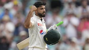 PCB Slaps 1.3 Million PKR Fine On Aamer Jamal For Writing On Test Cap- Here's Why
