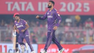 MI vs KKR IPL 2025: Varun Chakravarthy Eyes Big Wickets; Issues Warning To Virat Kohli, Rohit Sharma