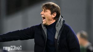 Napoli Regain Momentum In Serie A Title Race Following Win Against AC Milan