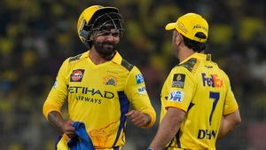 CSK vs RCB: Chennai Supporters can't believe lack of Fight in Southern Derby, Blast Deepak Hooda and Question MS Dhoni