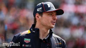 Verstappen Affirms Commitment To Red Bull Despite McLaren's Dominance At Chinese Grand Prix