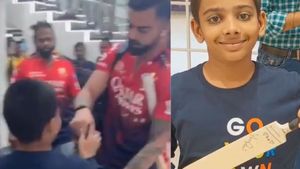 KKR vs RCB: Virat Kohli signs Autograph for Kolkata boy who waited for Four Hours before, Kid says 'I got Scared'