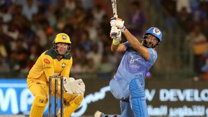 IML 2025: India Masters beat Australia Masters to reach final, Yuvraj Singh hits 7 sixes