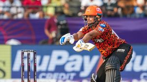 KKR vs SRH, IPL 2025: Will Sunrisers' New Six-Hitting Sensation Aniket Verma Miss Clash Against Kolkata Due to Injury?