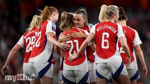 Arsenal Dominates Leicester City 5-1 To Keep WSL Title Hopes Alive