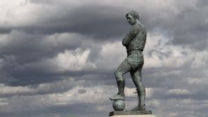 More Than A No. 6: Bobby Moore, The Heartbeat Of English Football