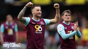 Burnley Regains Championship Top Spot After Victory Over Watford; Luton Town Boosts Survival Hopes