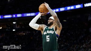 Lillard Praises Trent For Tying Bucks Playoff Record With Nine 3-Pointers Against Pacers