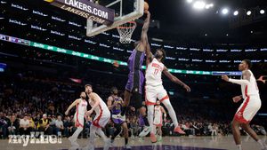Lakers' Supporting Cast Receives Praise From JJ Redick Following Victory Over Houston Rockets