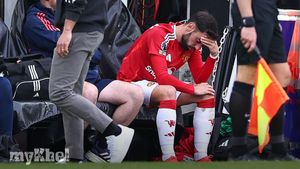 Manchester United's Bruno Fernandes Voices Frustration After Heavy Defeat To Newcastle United