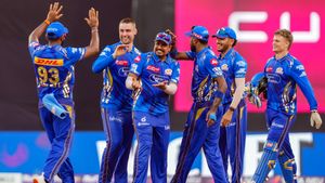 IPL 2025: ‘Be Scared of Them’ – Piyush Chawla Warns Other Teams After Mumbai Indians Extend Winning Streak