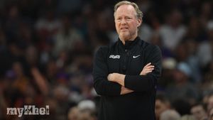 Phoenix Suns Part Ways With Coach Mike Budenholzer After Disappointing Season