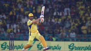 2 Records MS Dhoni Broke During LSG vs CSK IPL 2025 Clash