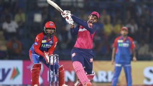 DC vs RR IPL 2025 Thriller: Match Heads to Super Over After Nail-Biting Tie at Arun Jaitley Stadium