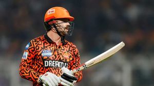 IPL 2025: Travis Head Becomes Second-Fastest to 1000 IPL Runs, But Struggles Against MI at Wankhede