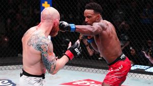UFC Vegas 105 Results: Lerone Murphy Outworks Josh Emmett; Loma Lookboonmee & ChangHo Lee Notch Victories