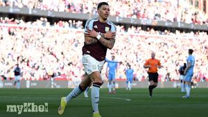 Nottingham Forest's First-Half Performance Costs Them In 2-1 Defeat To Aston Villa
