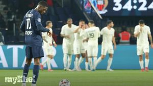 Paris Saint-Germain Suffers First Defeat Of Season As Nice Triumphs 3-1 In Ligue 1