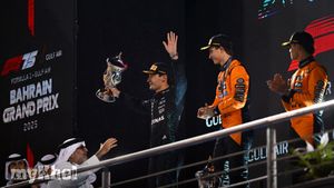 Oscar Piastri Dominates Bahrain Grand Prix; George Russell Acknowledges His Exceptional Performance