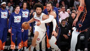 Pistons End NBA's Longest Postseason Losing Streak With Victory Over Knicks