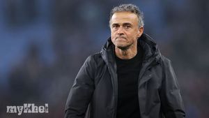 PSG Aims For Unbeaten Ligue 1 Season As Main Motivation, Says Luis Enrique