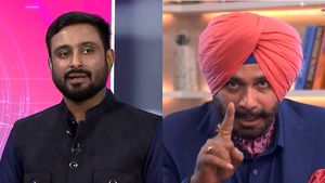 IPL 2025: 'Your Idol is Girgit' - Sidhu Puts Rayudu in His Place on Live TV During PBKS vs CSK Clash