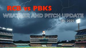 RCB vs PBKS Weather and Pitch Update, IPL 2025: High Scores or Rain Delays? Can Bangalore Shine Through Storm at Chinnaswamy?