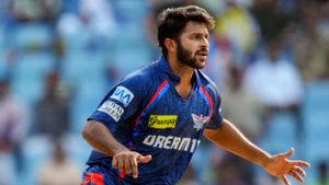 IPL 2025: 'Easy to Sit in Studio' - Shardul Thakur Slams Commentators For Criticism of LSG Bowling Attack