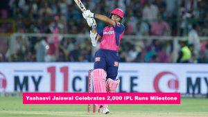 IPL 2025: Yashasvi Jaiswal Becomes Fifth Fastest to 2,000 IPL Runs with Unbeaten 70 Against GT