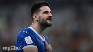 Mitrovic's Late Goals Propel Al-Hilal To Dramatic Comeback Win Against Al-Fateh