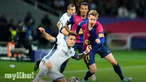 Barcelona's Treble Ambitions: Frenkie De Jong Confident In Team's Capabilities