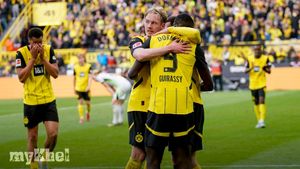 Borussia Dortmund Thrashes Wolfsburg 4-0 As Guirassy And Adeyemi Each Score Twice