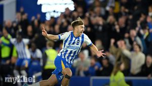 Brighton Triumphs Over Liverpool 3-2 As Super-sub Jack Hinshelwood Scores Late Winner