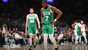 Celtics' Jaylen Brown Calls It Inexcusable To Lose Another Lead To Knicks In Playoffs