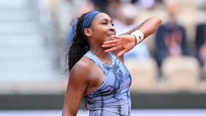 French Open 2025: Andreeva and Gauff get off to flying starts