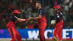 IPL 2025: Prithvi Shaw to Dilshan Madushanka - 4 Players RCB can Sign to replace Overseas Stars for Final Phase