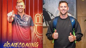 IPL 2025: Josh Hazlewood Returns to RCB After Injury, Boosts Playoff Push Ahead of Final League Game
