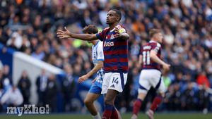 Brighton And Newcastle United Draw 1-1 As Alexander Isak Scores Late Penalty