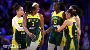 Nneka Ogwumike's Double-Double Leads Seattle Storm To Victory Against Dallas Wings