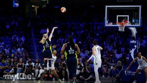 WNBA: Paige Bueckers Scores 10 Points In Her Debut For The Dallas Wings Against Minnesota Lynx