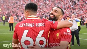 Salah Calls For Liverpool Fans To Support Alexander-Arnold After Harsh Reception Against Arsenal