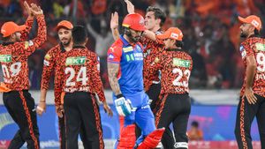 SRH vs DC: Delhi Capitals record 2nd Lowest Powerplay Score in IPL 2025, equal Humbling Record